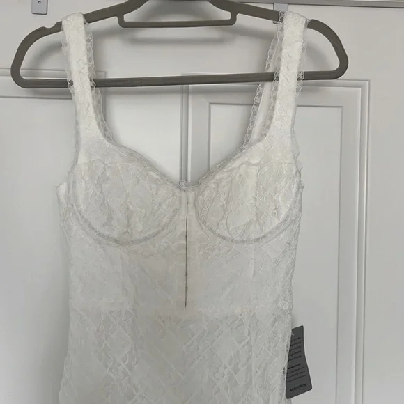 ASTR The Label White Lace Corset Midi Dress with Slit - Picture 3 of 3
